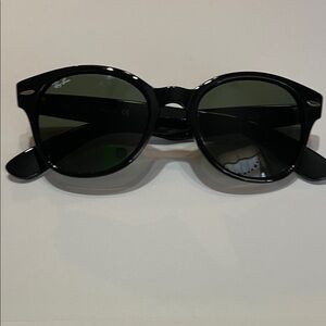 Ray-Ban Classic Black Sunglasses